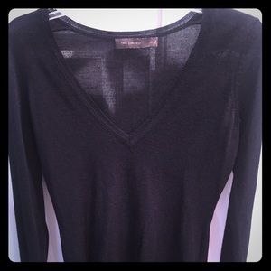 ❌SOLD❌ The Limited black lightweight V-Neck sweater
